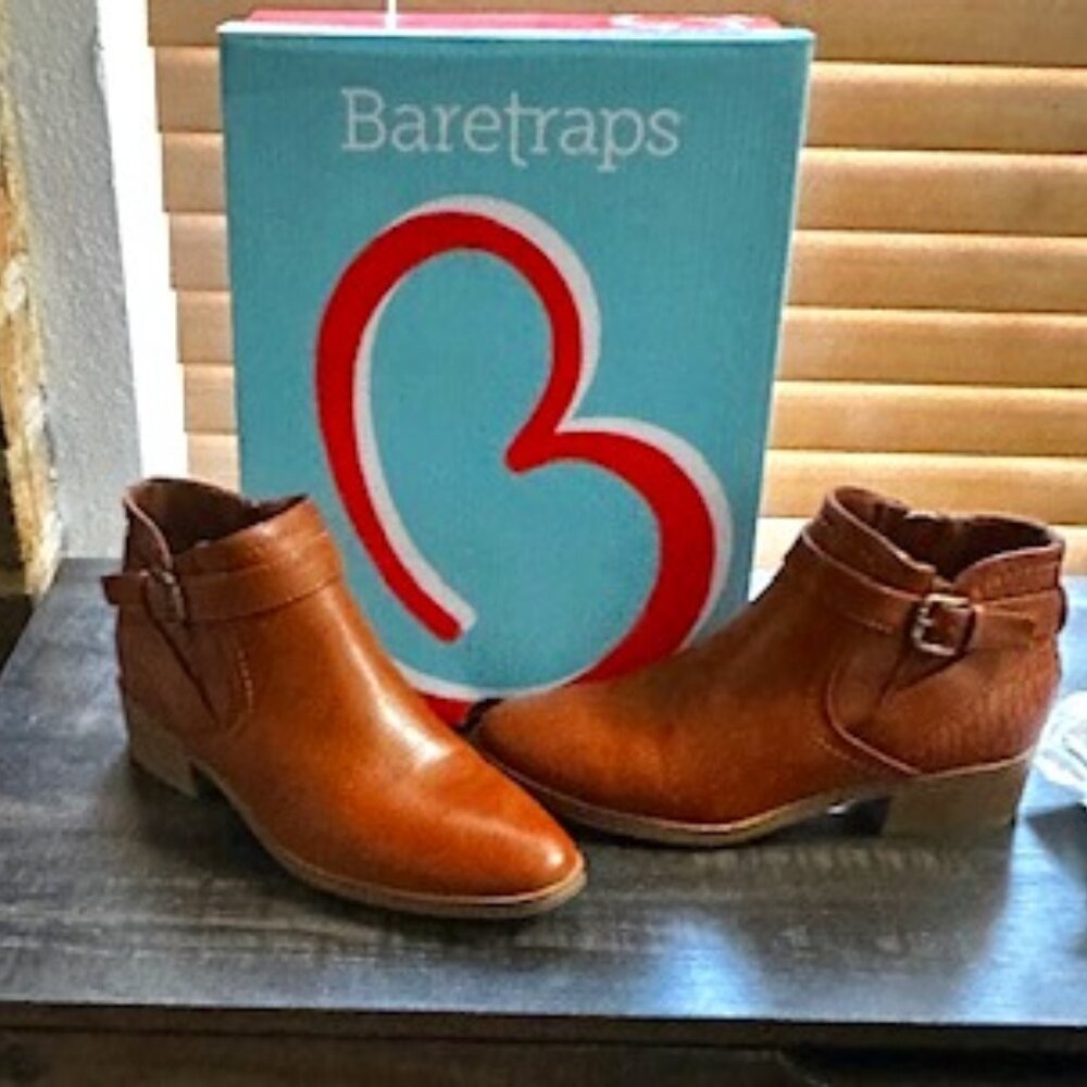 NEW Barestraps Maci Ankle Boots size 8 womens brush brown